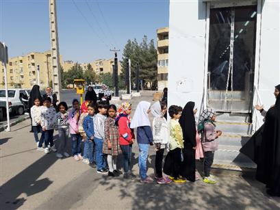 بازدید دبستان نیایش